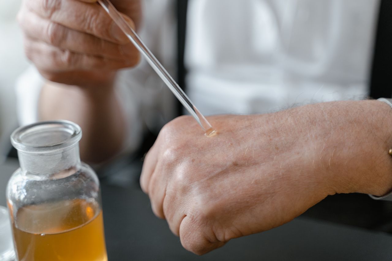controllo reazioni allergiche cutanee ad Aversa